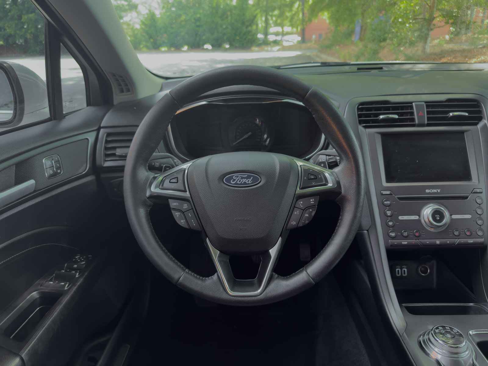 Used 2020 Ford Fusion Titanium FWD image 6
