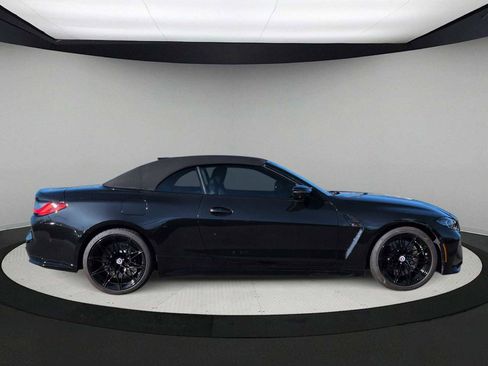 Used 2023 BMW M4 xDrive Competition image 9