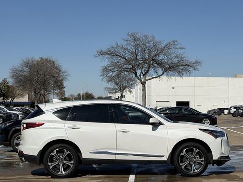 Used 2023 Acura RDX AWD w/ Advance Package image 3