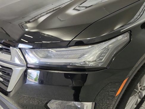 Used 2023 Chevrolet Traverse LT FWD image 41