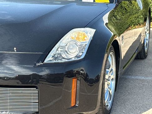 Used 2007 Nissan 350Z Touring image 5