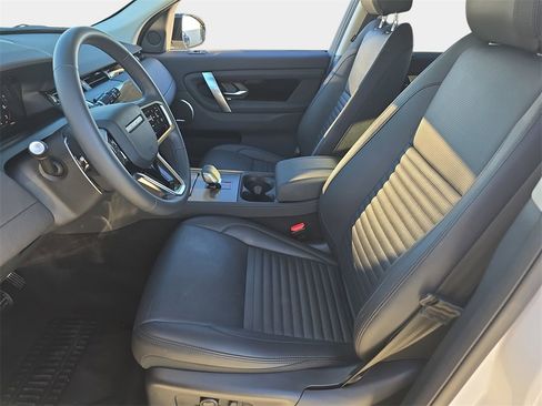 Certified 2025 Land Rover Discovery Sport S image 15