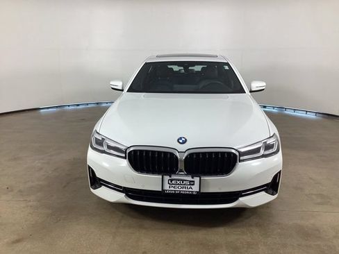 Used 2022 BMW 530i xDrive w/ Convenience Package AWD/4WD image 2