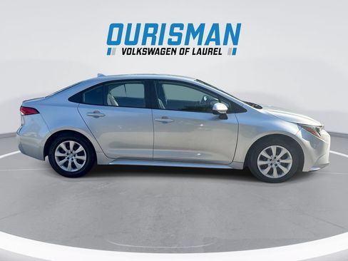 Used 2024 Toyota Corolla LE FWD image 9