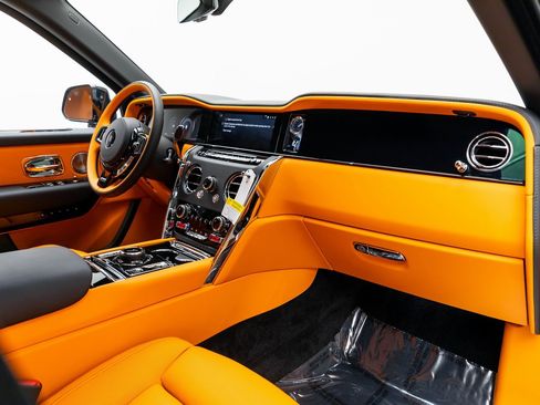 New 2026 Rolls-Royce Cullinan image 41