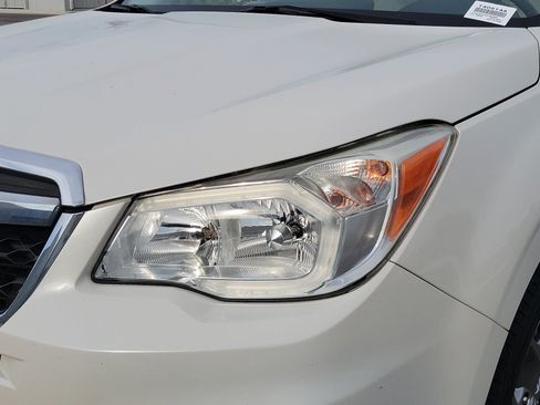 Used 2016 Subaru Forester 2.5i Touring w/ Eyesight & Navigation System AWD/4WD image 10