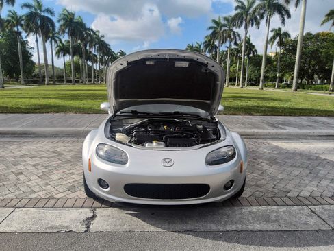 Used 2006 MAZDA MX-5 Miata Grand Touring RWD image 42