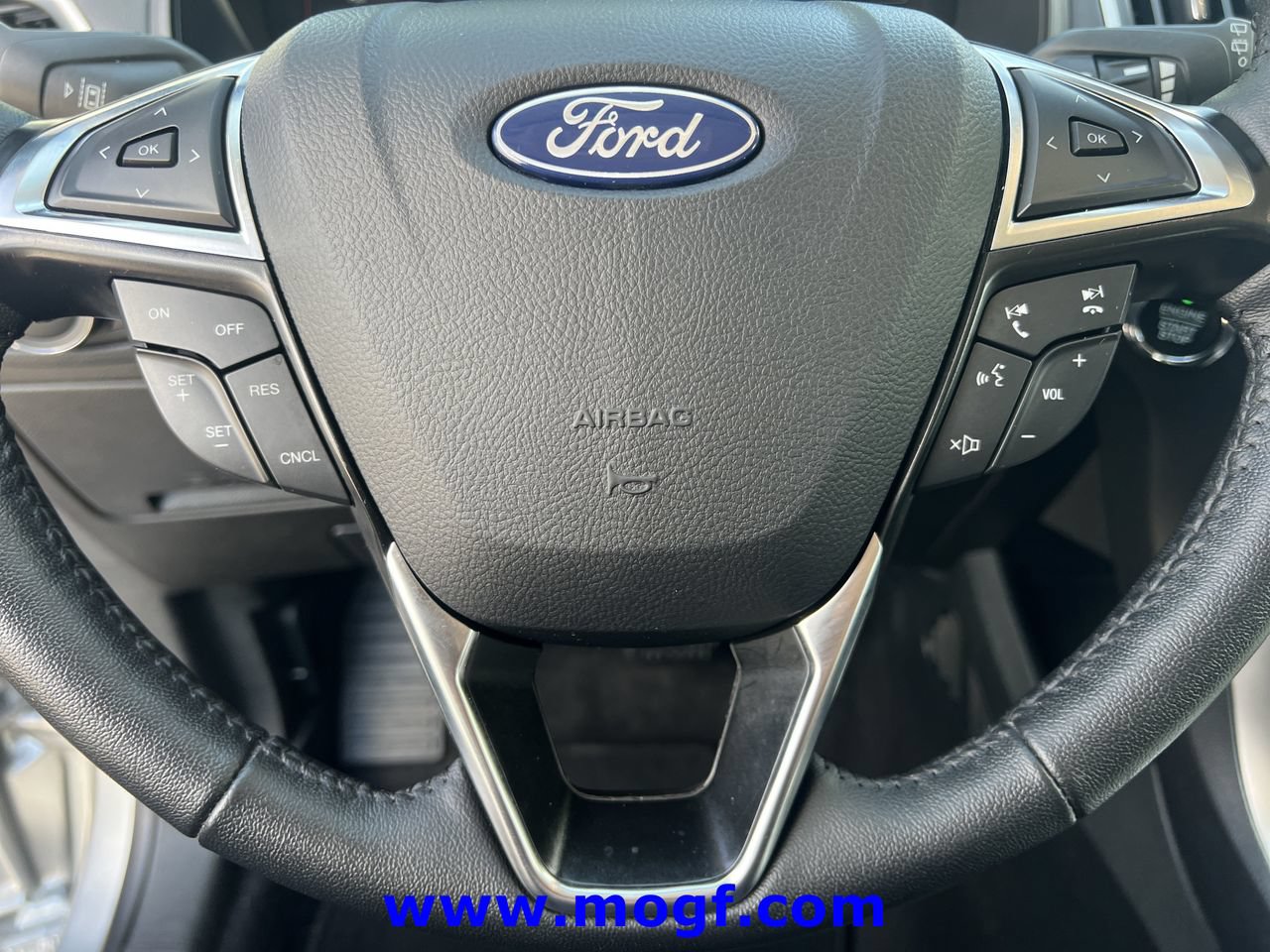 Used 2024 Ford Edge SEL AWD/4WD image 12