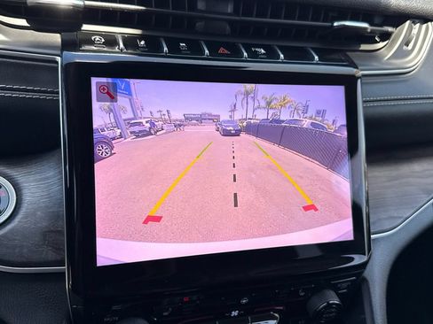 Certified 2021 Jeep Grand Cherokee L Limited AWD/4WD image 30