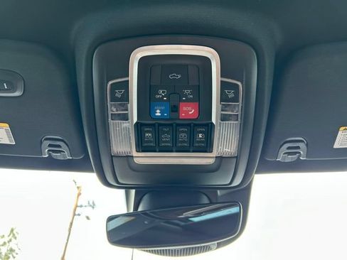 Used 2020 RAM 1500 Longhorn AWD/4WD image 16