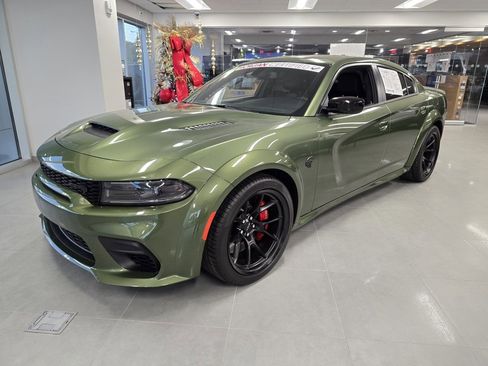 Used 2023 Dodge Charger SRT Hellcat image 2
