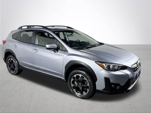 Certified 2023 Subaru Crosstrek 2.0i Premium image 5