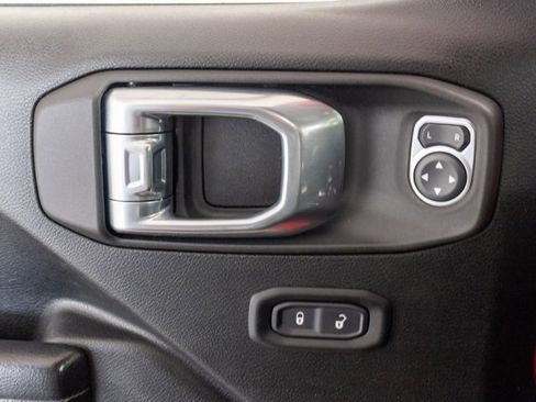 Certified 2021 Jeep Wrangler Unlimited Islander image 11