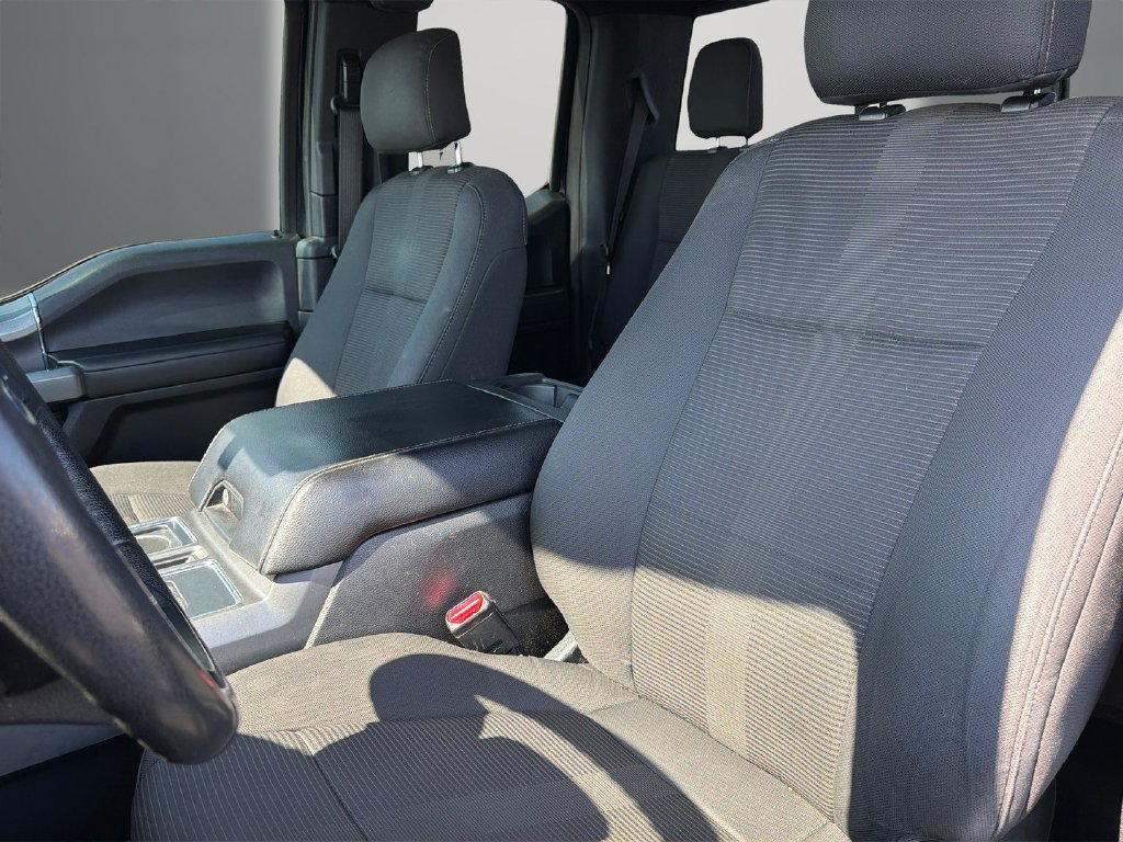 Used 2016 Ford F150 XLT w/ Equipment Group 302A Luxury AWD/4WD image 11