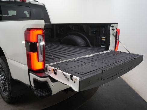 Used 2023 Ford F250 Limited w/ Snow Plow Prep Package AWD/4WD image 19