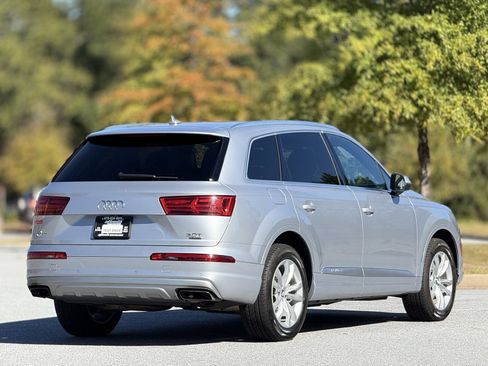 Used 2018 Audi Q7 3.0T Premium image 10