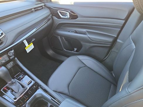 New 2026 Jeep Compass Latitude image 18