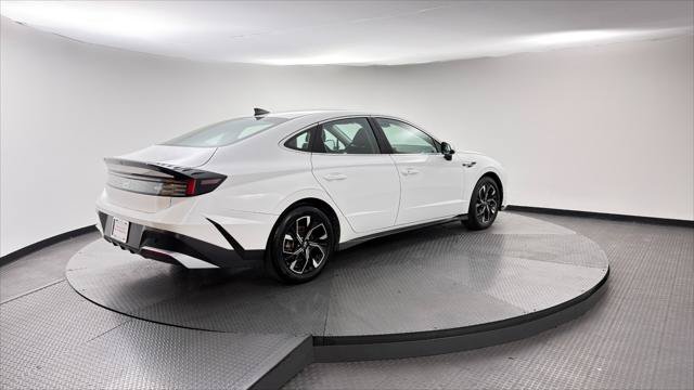 Used 2025 Hyundai Sonata SEL FWD image 8