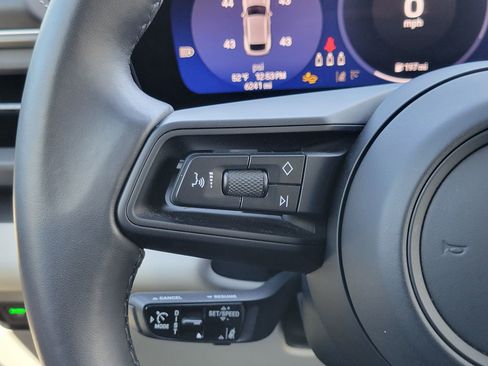 Used 2025 Porsche Macan 4S Electric image 13