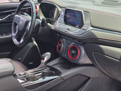 Certified 2021 Chevrolet Blazer RS w/ Enhanced Convenience Package AWD/4WD image 9