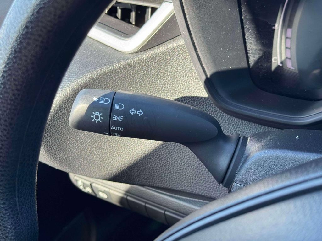 Used 2026 Toyota Corolla LE FWD image 23