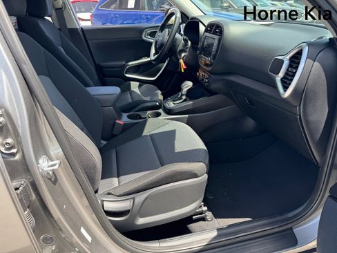 Certified 2023 Kia Soul LX w/ LX Technology Package FWD image 26
