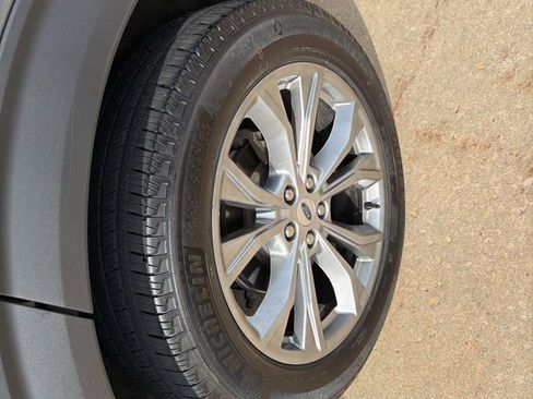 Used 2023 Ford Explorer XLT w/ Equipment Group 202A image 35