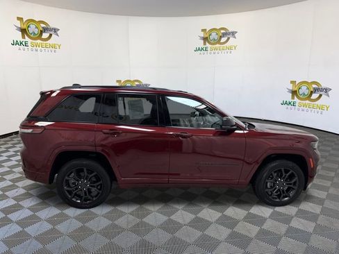 Used 2024 Jeep Grand Cherokee Limited 4xe image 11