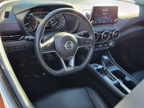 Used 2023 Nissan Sentra SR w/ SR Premium Package image 3