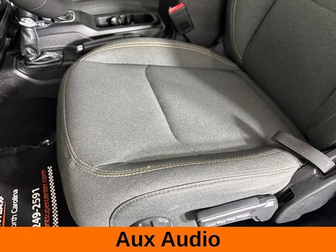 Used 2024 Jeep Wrangler Unlimited Sport AWD/4WD image 12