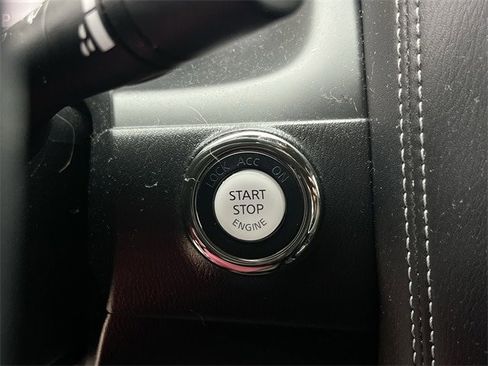 Used 2022 Nissan Armada Platinum w/ Captain's Chairs Package image 23