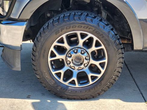 Used 2020 Ford F250 Lariat w/ Lariat Ultimate Package AWD/4WD image 11