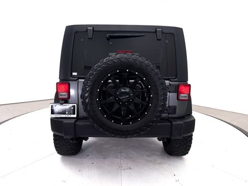Used 2018 Jeep Wrangler Unlimited Sport S AWD/4WD image 11