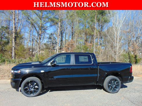 New 2026 RAM 1500 Laramie w/ Night Edition AWD/4WD image 11