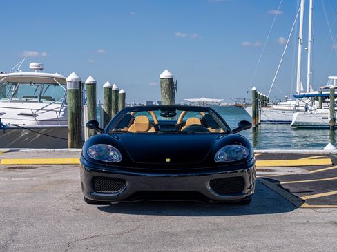 Used 2003 Ferrari 360 Spider image 2