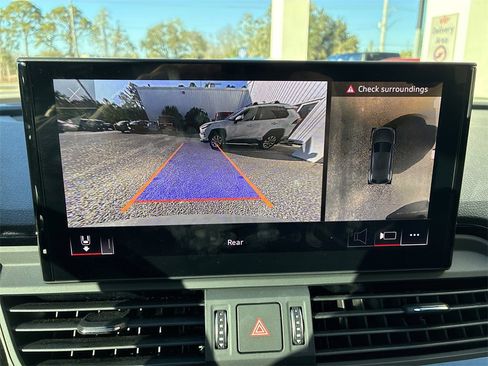 Used 2021 Audi SQ5 Premium Plus w/ Premium Plus Package image 23