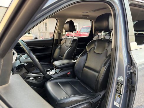 Used 2024 Kia Telluride LX AWD/4WD image 20