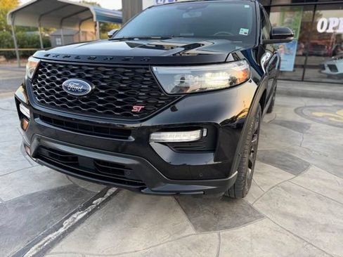 Used 2022 Ford Explorer ST w/ Equipment Group 401A AWD/4WD image 3