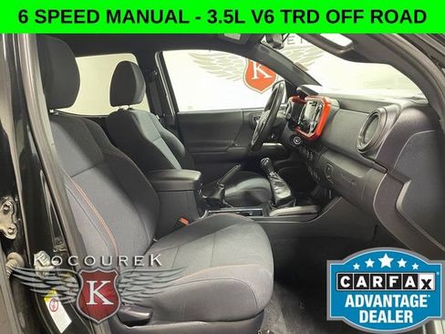Used 2019 Toyota Tacoma TRD Off-Road AWD/4WD image 22