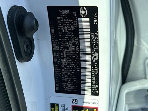 Used 2024 Toyota Camry SE FWD image 33