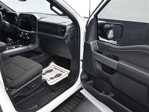 Used 2025 Ford F150 XLT w/ Equipment Group 302A MID image 17