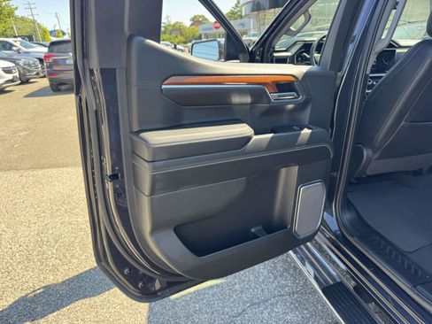 Used 2022 GMC Sierra 1500 Denali AWD/4WD image 31