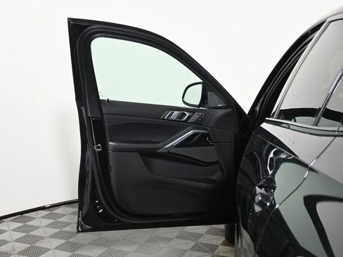 New 2026 BMW X6 xDrive40i w/ Climate Comfort Package image 27