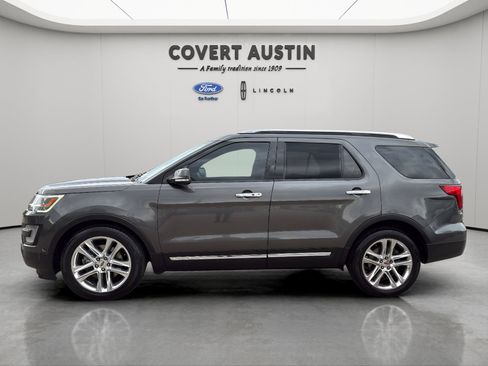 Used 2017 Ford Explorer Limited w/ Equipment Group 301A image 2