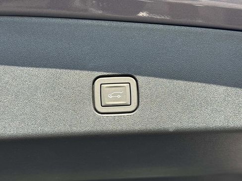 New 2026 Cadillac Optiq Luxury 2 image 12