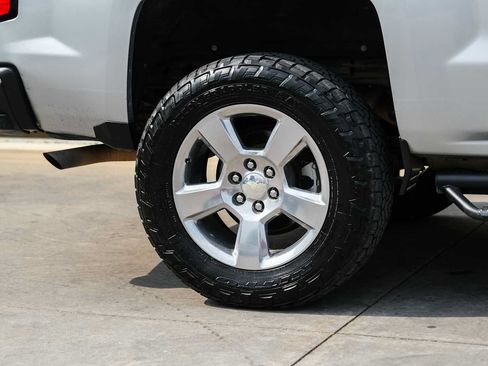 Used 2018 Chevrolet Silverado 1500 LT w/ Texas Edition AWD/4WD image 8