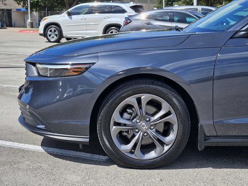 Used 2024 Honda Accord EX image 8