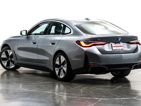 Used 2025 BMW i4 eDrive40 w/ Parking Assistance Package image 12