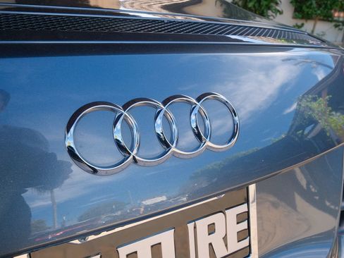 Used 2012 Audi R8 V8 AWD/4WD image 47