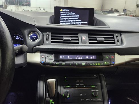 Used 2017 Lexus CT 200h CT 200h F Sport image 33